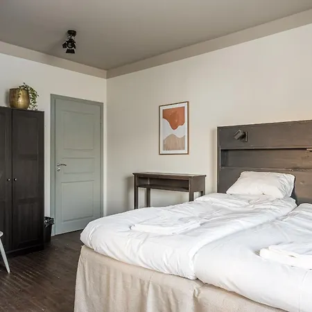 Grelsby Hotel *